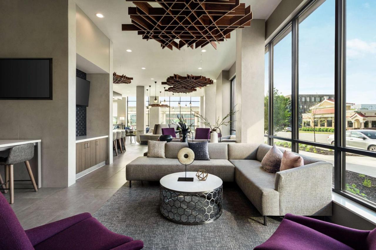 Home2 Suites By Hilton Minneapolis University Area Eksteriør billede