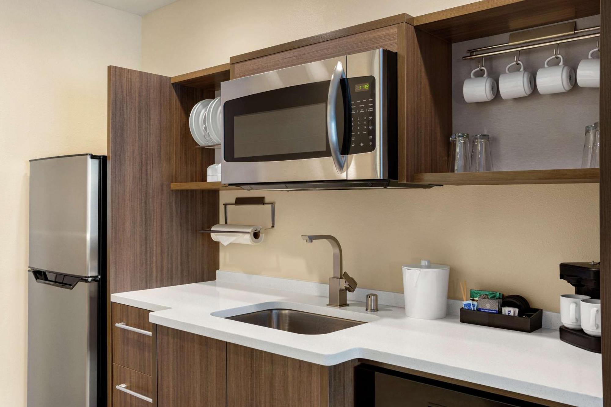 Home2 Suites By Hilton Minneapolis University Area Eksteriør billede