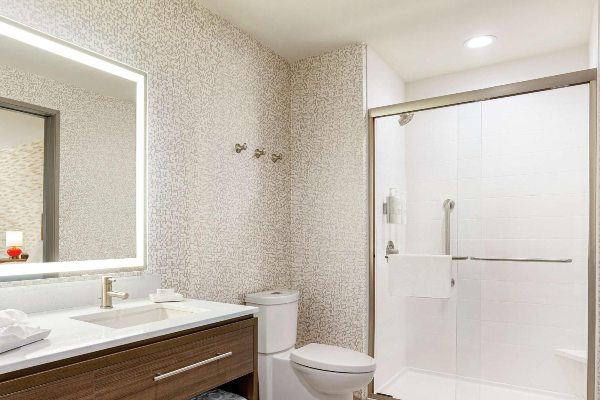 Home2 Suites By Hilton Minneapolis University Area Eksteriør billede