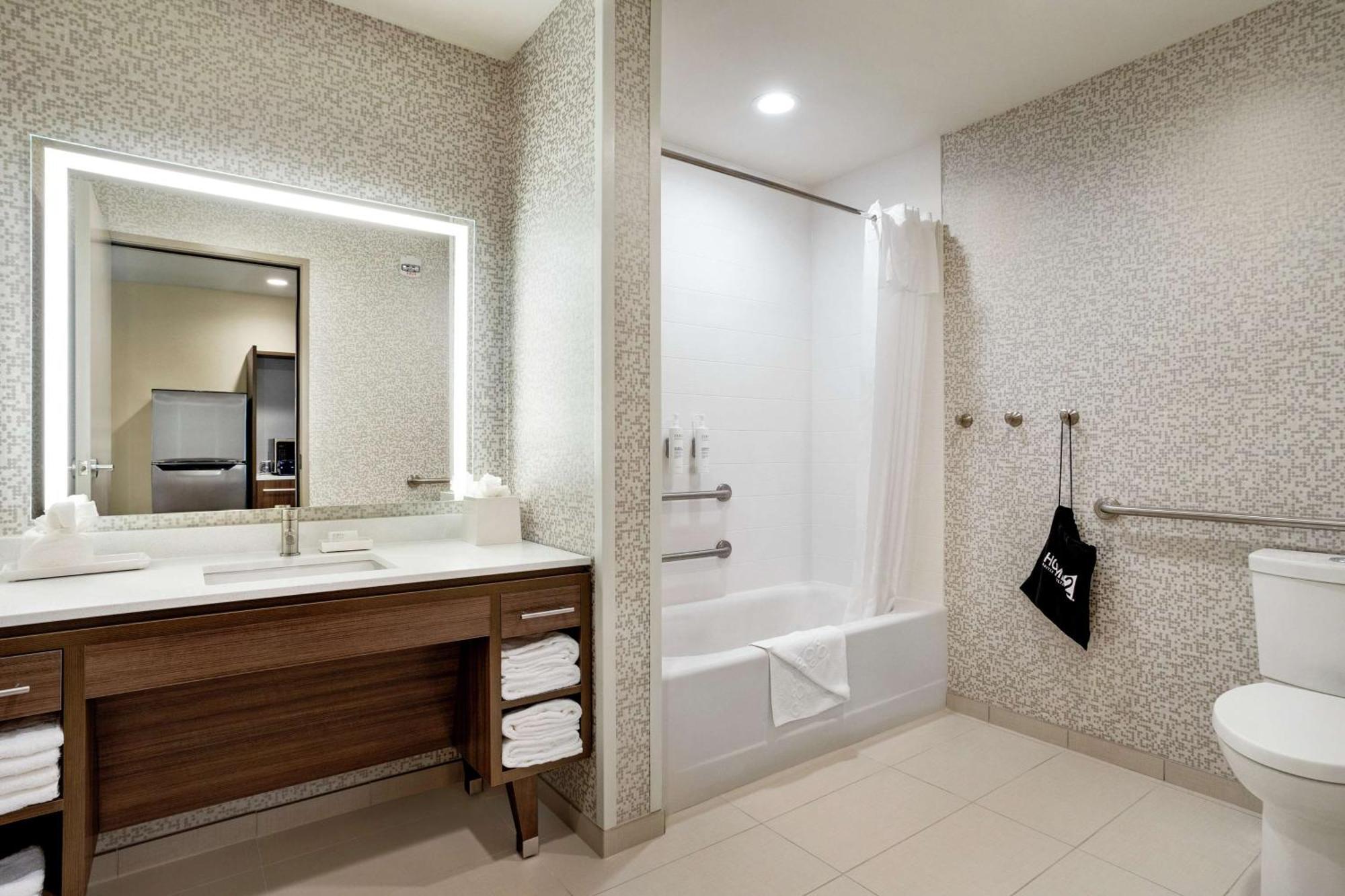Home2 Suites By Hilton Minneapolis University Area Eksteriør billede